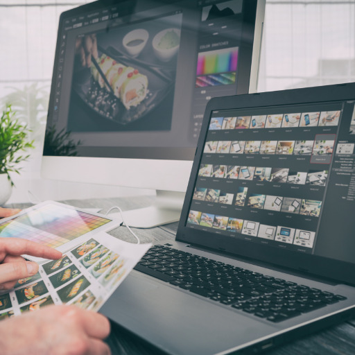 photographers-computer-with-photo-edit-programs-picture-id984126298 photographers-computer-with-photo-edit-programs-picture-id984126298